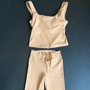 Ribbed Fabletics Workout Set